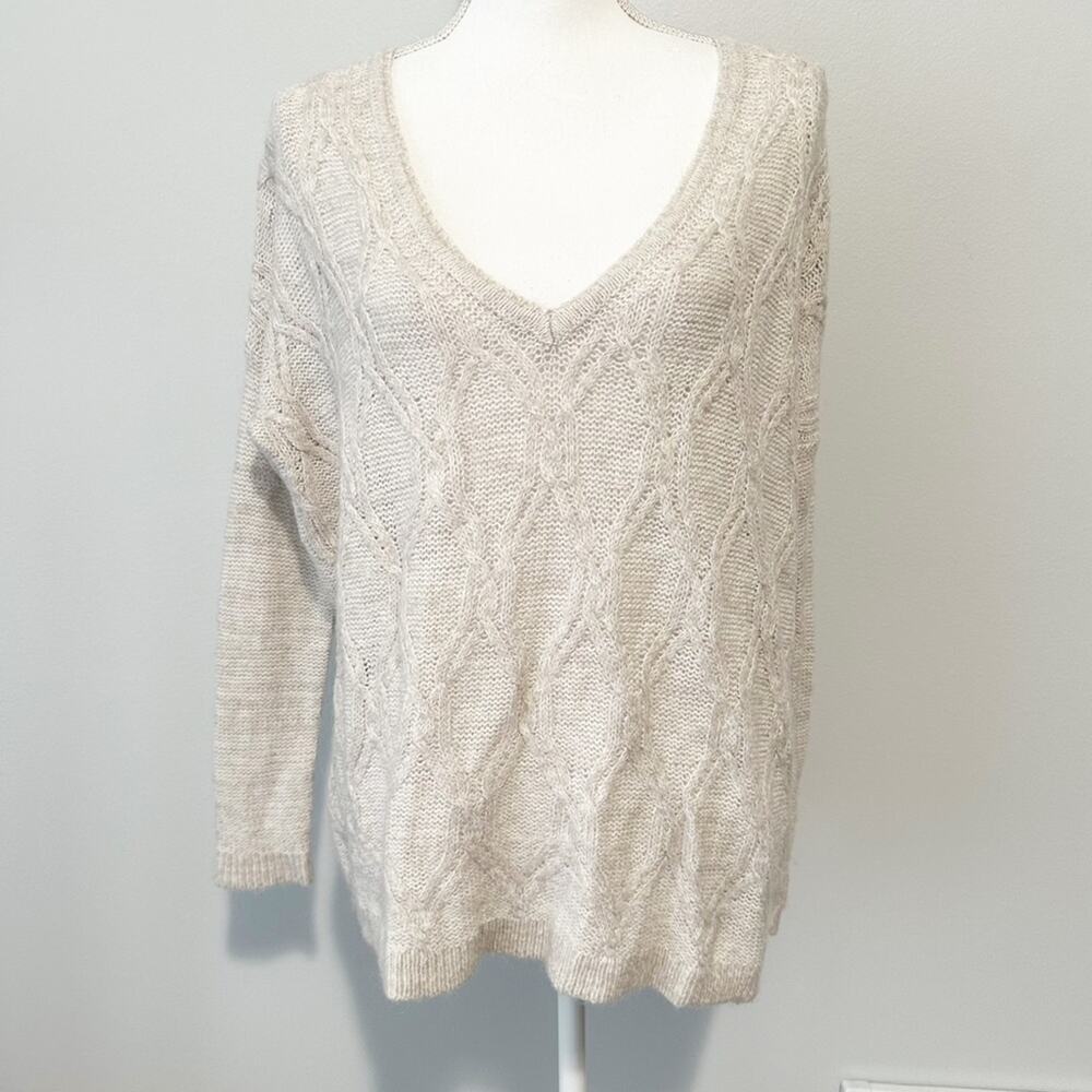 Express tan knit sweater wool acrylic v neck size medium